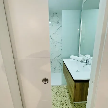 A828 - Hannibal - 2004finestrat Cala de Finestrat